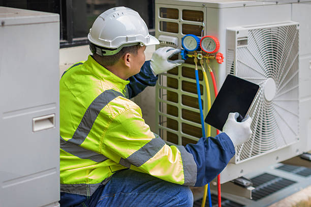 Professional Ac Installation technician working in Lake Saint Louis, MO